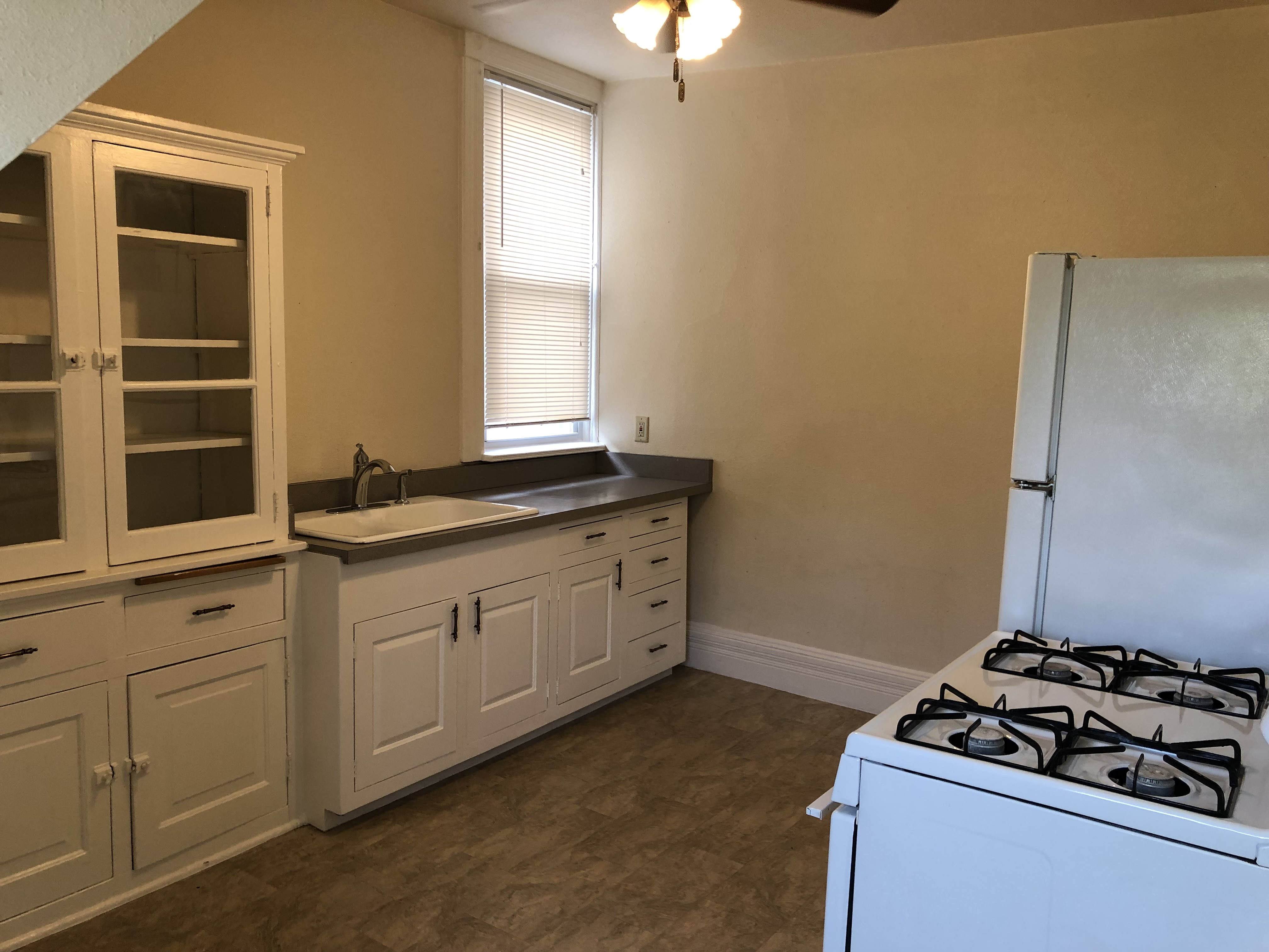 131 E Oklahoma Ave - Triplex - Upper 3